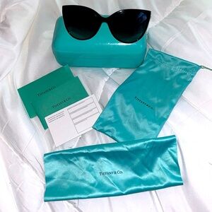 *NEW* Tiffany @ Co. Authentic Sunglasses 🕶️
